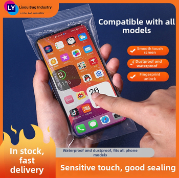 Mobiliojo telefono izoliacinė pakuotė, dulkėms atspari, stora, skaidri, savarankiškai užsidaranti, liečiamam ekranui pritaikyta, atspari vandeniui (Medžiaga: plastikas; Karšto presavimo gamyba; Personalizuojama; Spauda logotipu; Unisex)