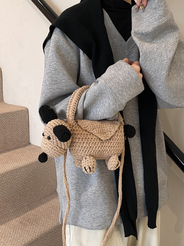 Dječja crossbody torba s motivom medvjeda, ručno kukičana od vune, uspravni kvadratni oblik, zaključavanje, unutarnja džep za telefon, pamučna podstava