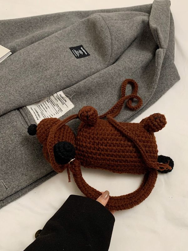 Dječja crossbody torba s motivom medvjeda, ručno kukičana od vune, uspravni kvadratni oblik, zaključavanje, unutarnja džep za telefon, pamučna podstava