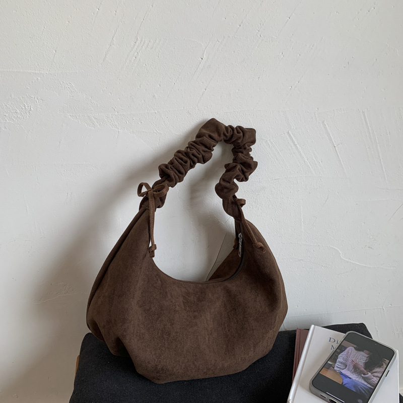 PU crossbody torba u stilu dumpling, zatvarač, poklopac, jednostruka naramenica, poliester podstava, unutarnji džep za telefon i kameru