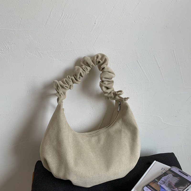 PU crossbody torba u stilu dumpling, zatvarač, poklopac, jednostruka naramenica, poliester podstava, unutarnji džep za telefon i kameru