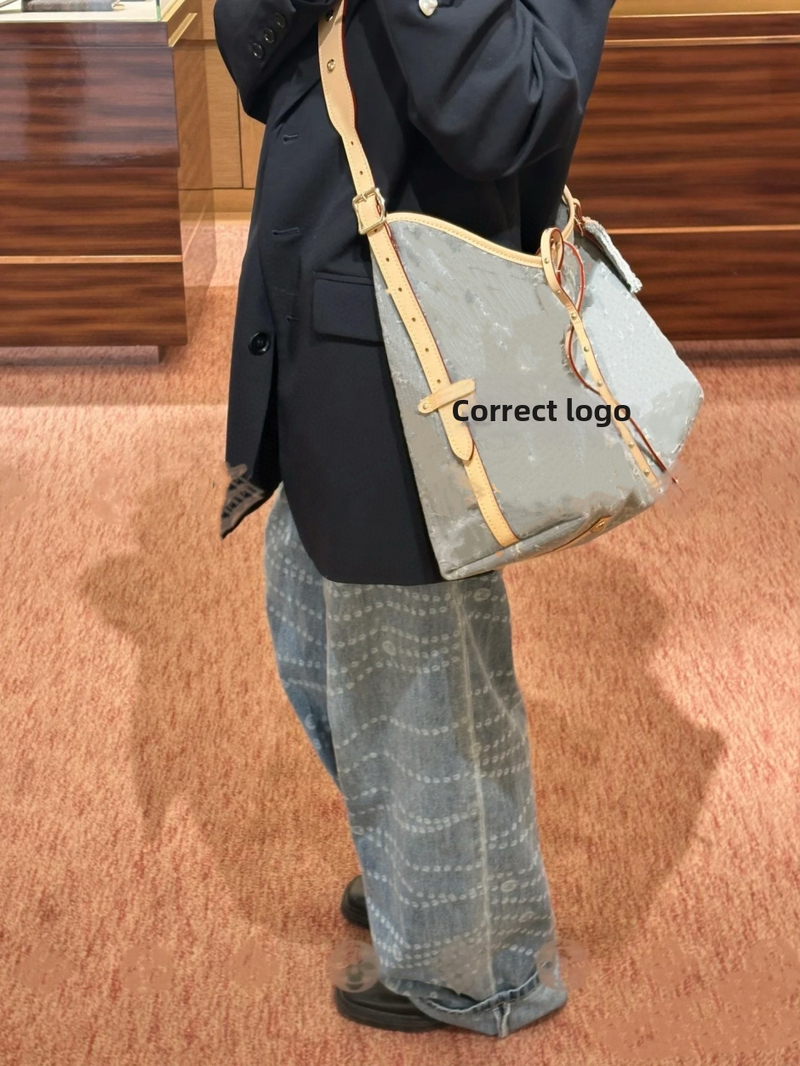 Denim messenger taška – mestský jednoduchý štýl, horizontálny štvorcový tvar, magnetická spona, vnútorná kapsa na telefón