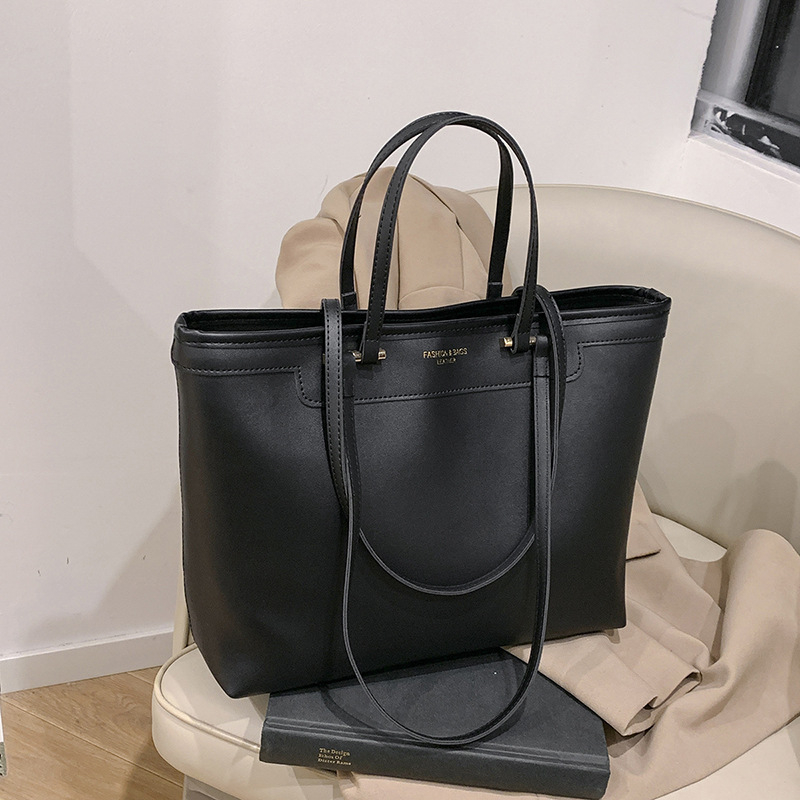 CHANGE SIMPLE Tote чанта PU материал, полиестерна подплата, цип, Зима 2024