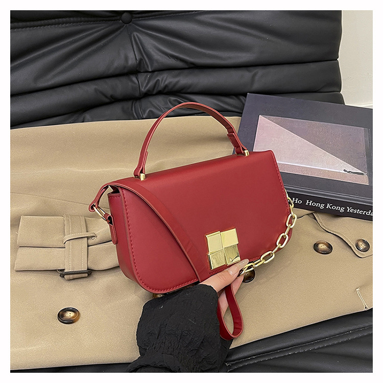 Малка квадратна чанта | PU кожа, хоризонтална квадратна форма, магнитно закопчаване, единична презрамка, уличен стил