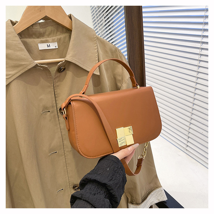 Малка квадратна чанта | PU кожа, хоризонтална квадратна форма, магнитно закопчаване, единична презрамка, уличен стил