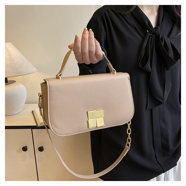 Малка квадратна чанта | PU кожа, хоризонтална квадратна форма, магнитно закопчаване, единична презрамка, уличен стил