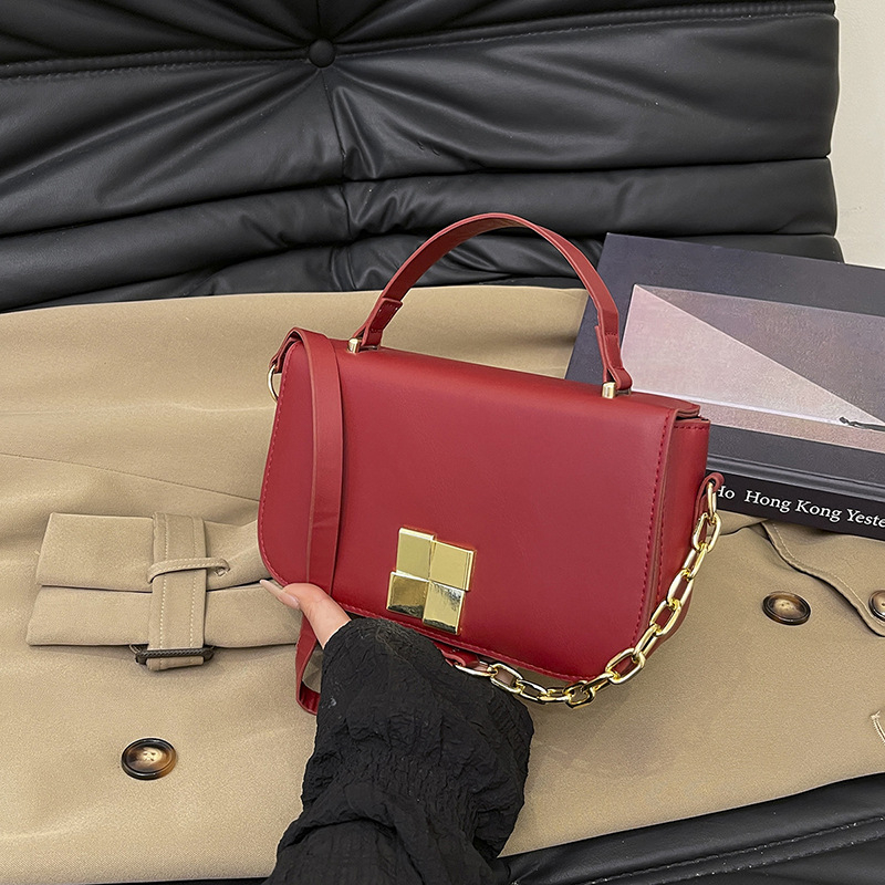 Малка квадратна чанта | PU кожа, хоризонтална квадратна форма, магнитно закопчаване, единична презрамка, уличен стил