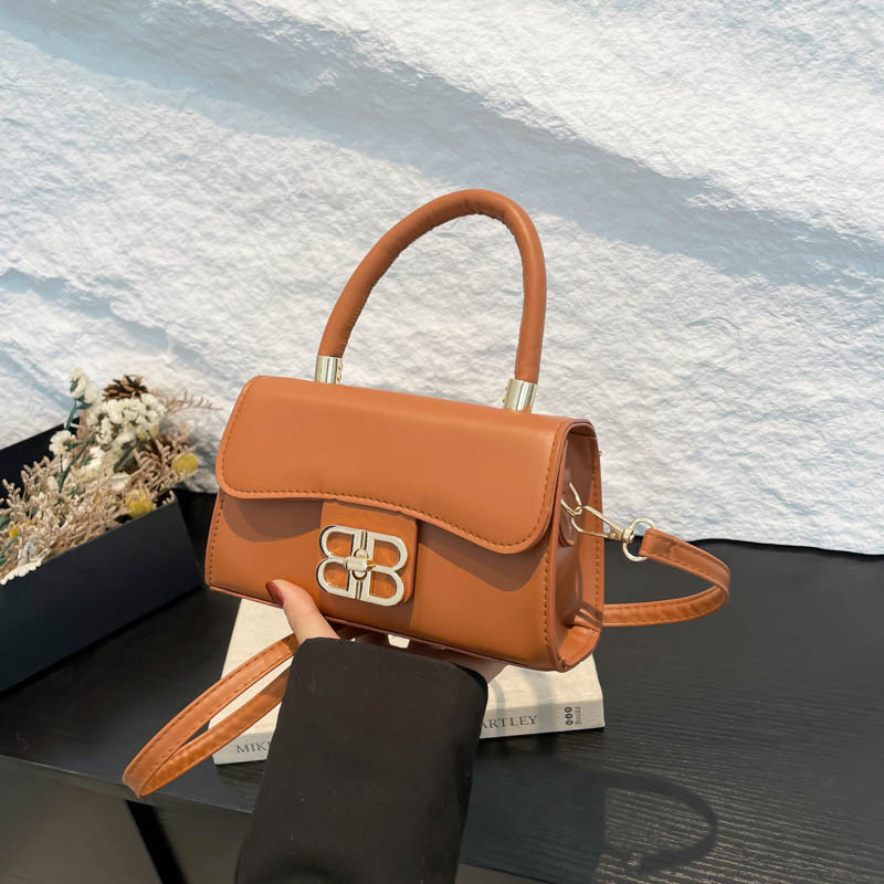 Кръстосана през рамо чанта от PU материал, хоризонтална квадратна форма, полиестерна подплата, закрито затваряне, вътрешен джоб с цип и джоб за мобилен телефон, единична презрамка, градски минималистичен стил, пролет 2025