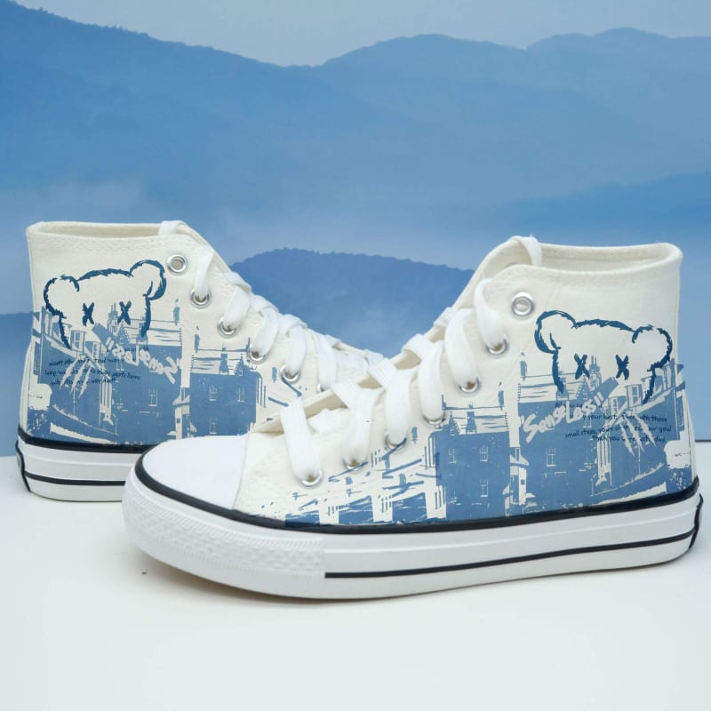 Vīriešu auduma augstās sporta kurpes — augsts purngals, šņorēšana, karikatūru raksts