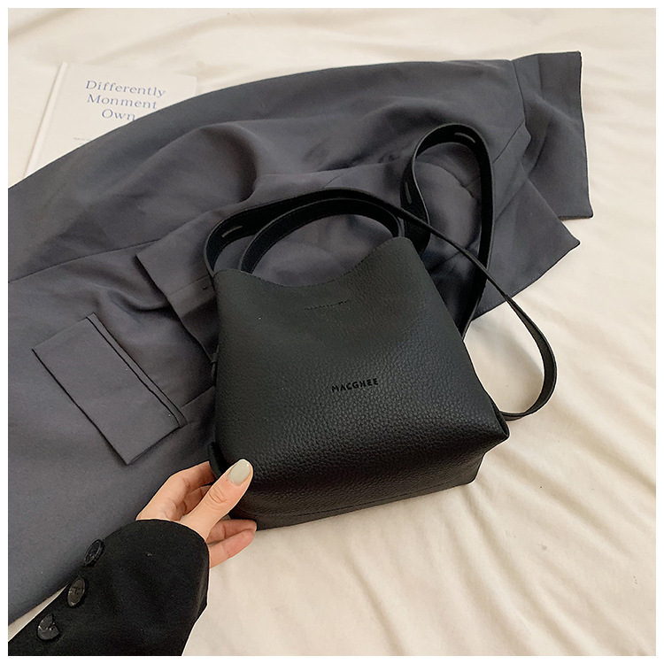 Lychee-pattern Bucket Bag, PU материал, вертикална квадратна форма, магнитно закопчаване, скрит джоб с цип