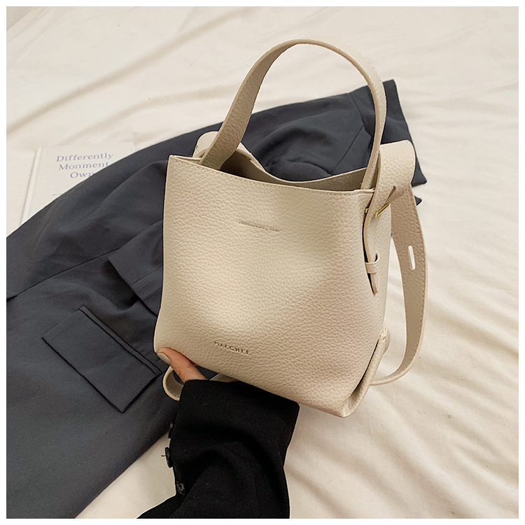 Lychee-pattern Bucket Bag, PU материал, вертикална квадратна форма, магнитно закопчаване, скрит джоб с цип