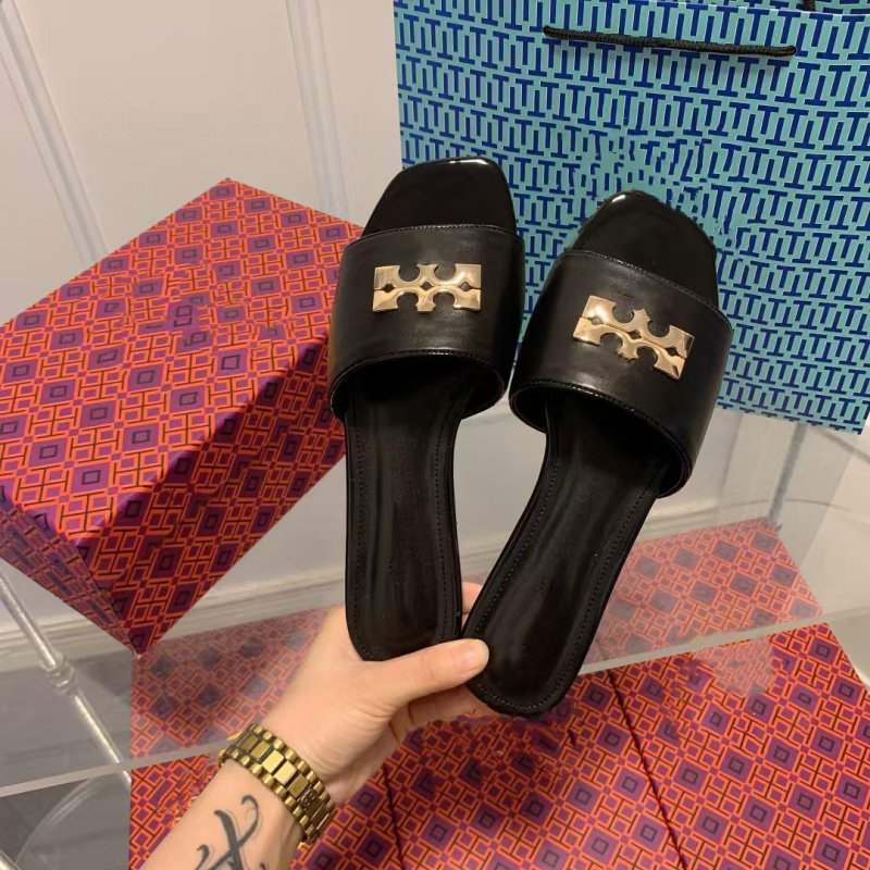 Női papucsok casual stílusban: mikroszálas felső rész, bőr belső, gumírozott talp, Slip-On