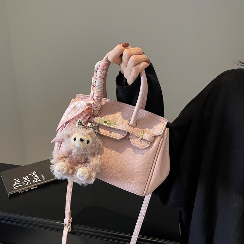 Torba za ramena i crossbody, PU materijal, horizontalni četverokutni oblik, zaključavanje, unutarnja džep za telefon, jedan remen