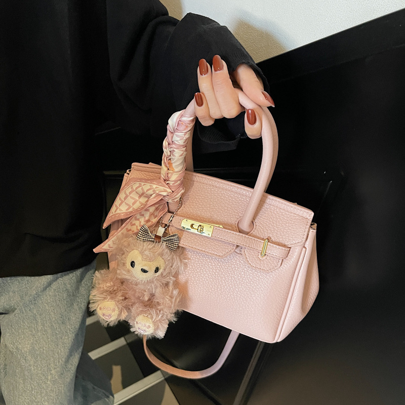 Torba za ramena i crossbody, PU materijal, horizontalni četverokutni oblik, zaključavanje, unutarnja džep za telefon, jedan remen