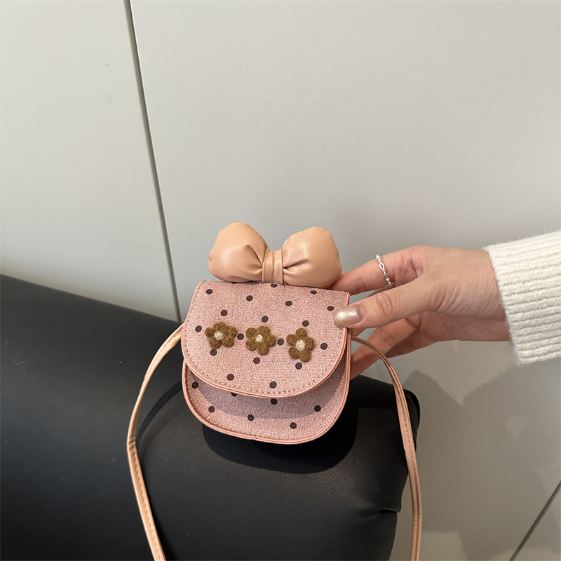 Dječja crossbody torba u lipstick stilu, PU materijal, horizontalni kvadratni oblik, magnetska kopča, poliester podstava