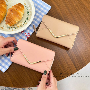 Sieviešu maku ar kuveres stila rāvējslēdzēju, minimalistisks, PU materiāls, vairāki kartes nodalījumi