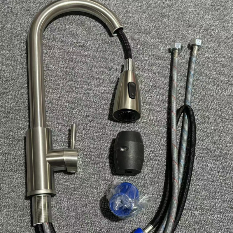 Robinet de bucătărie retractabil din oțel inox 304, montaj încorporat, 0–90°C, cartuș ceramic