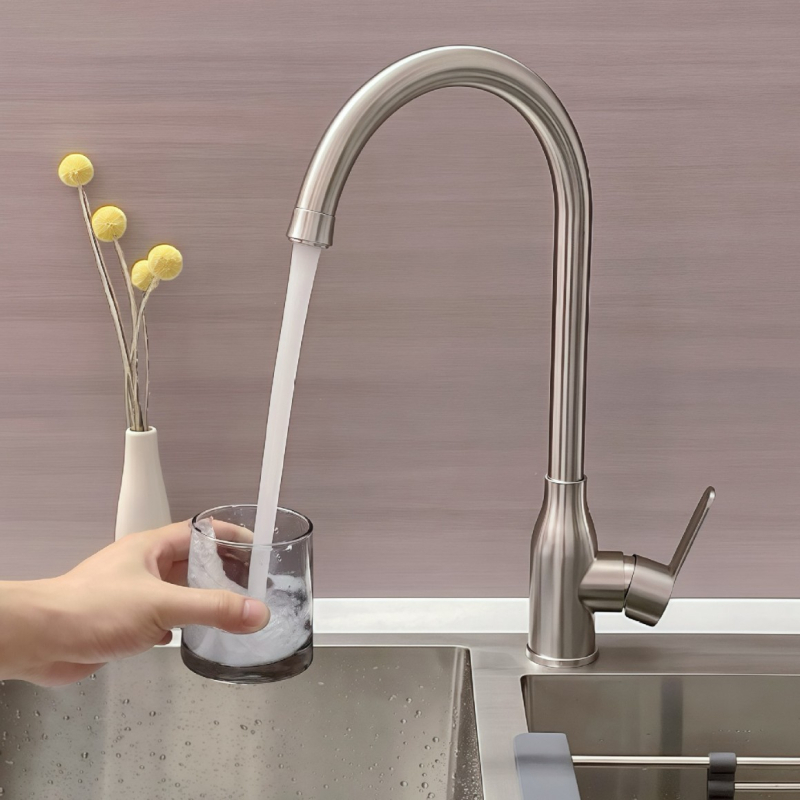Kuhinjski faucet od nehrđajućeg čelika 304, s toplom i hladnom vodom, okretna kuglična glava za kućnu uporabu