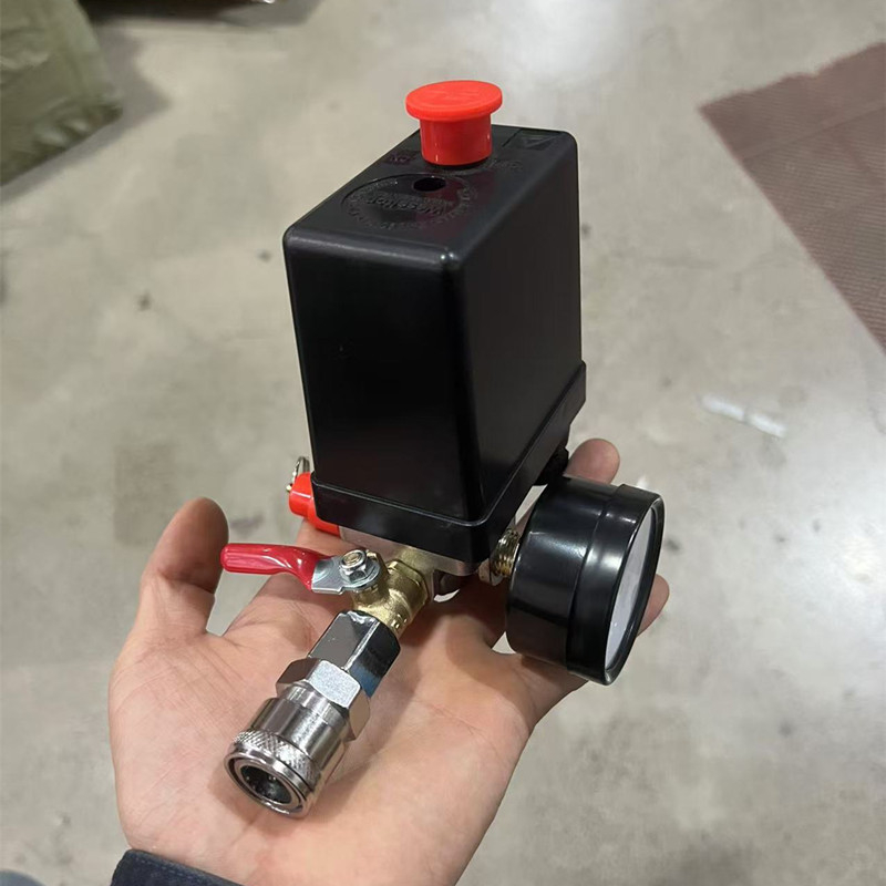 Ansamblu comutator de presiune automată pentru compresoare de aer, cu manometru și supapă de siguranță