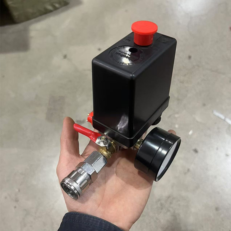 Ansamblu comutator de presiune automată pentru compresoare de aer, cu manometru și supapă de siguranță