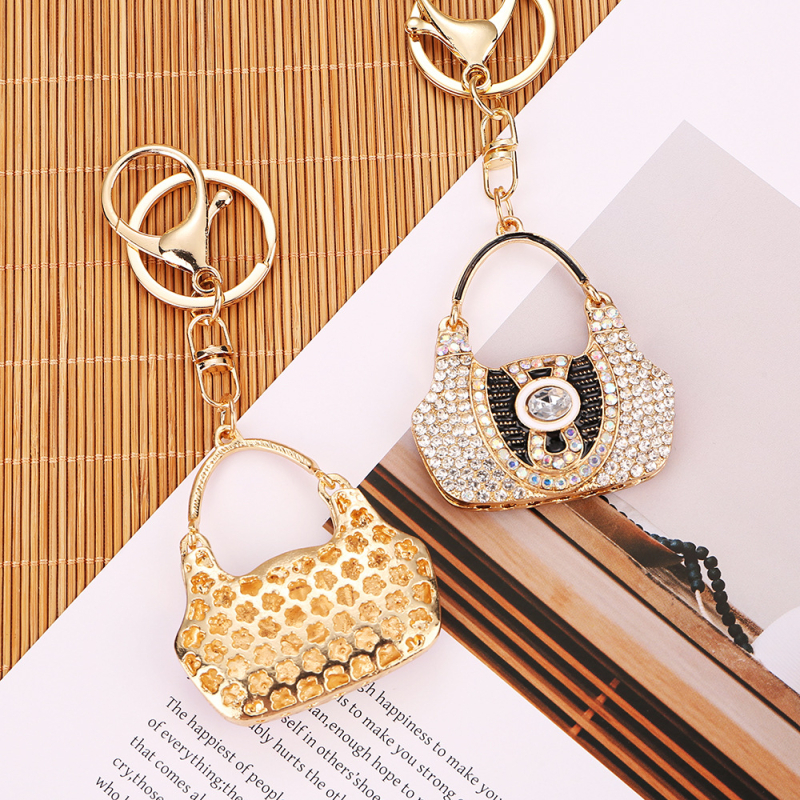 Kljucni lanac s kristalima, motiv torbe, metal, moderan minimalistički stil (Brand: Imperial Jiuko)