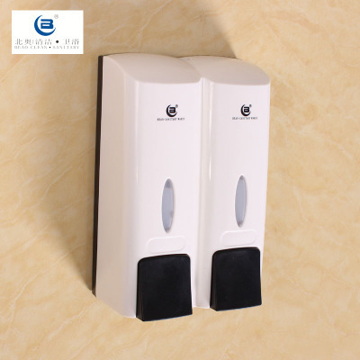 Стилен стенен дозатор за душ гел и шампоан с ръчно натискане – пластмаса, модерен стил, Northern austria