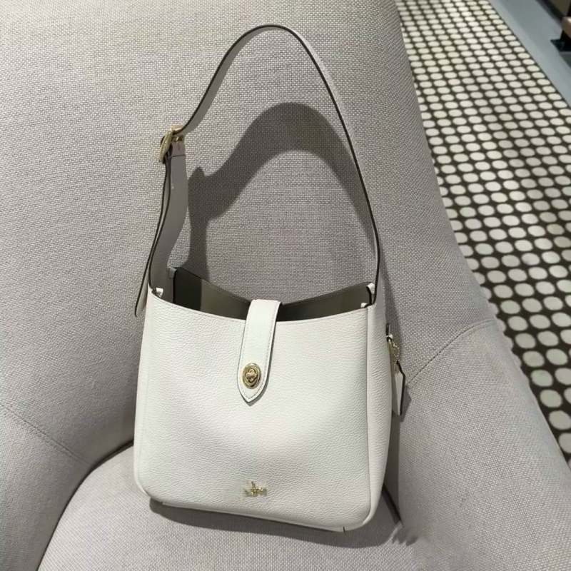 Hadley gradska minimalistička kožna crossbody torba s nubukom, magnetsko zatvaranje, džep za dokumente
