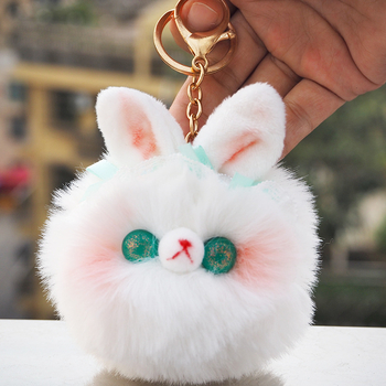 Kézzel készült nyuszis plüss kulcstartó csillogó szemekkel