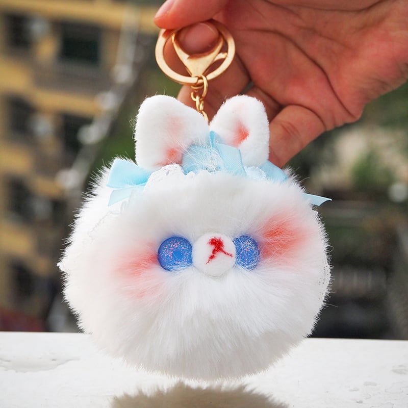 Kézzel készült nyuszis plüss kulcstartó csillogó szemekkel