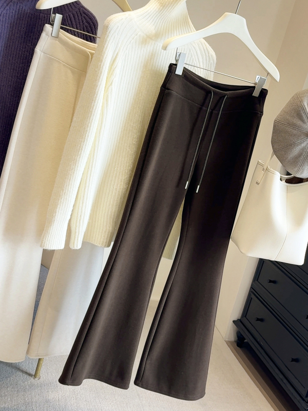 Ženske hlače s flecom iznutra, debeli, blago prošireni kroj, elastični visok pojas, casual stil, zima 2025