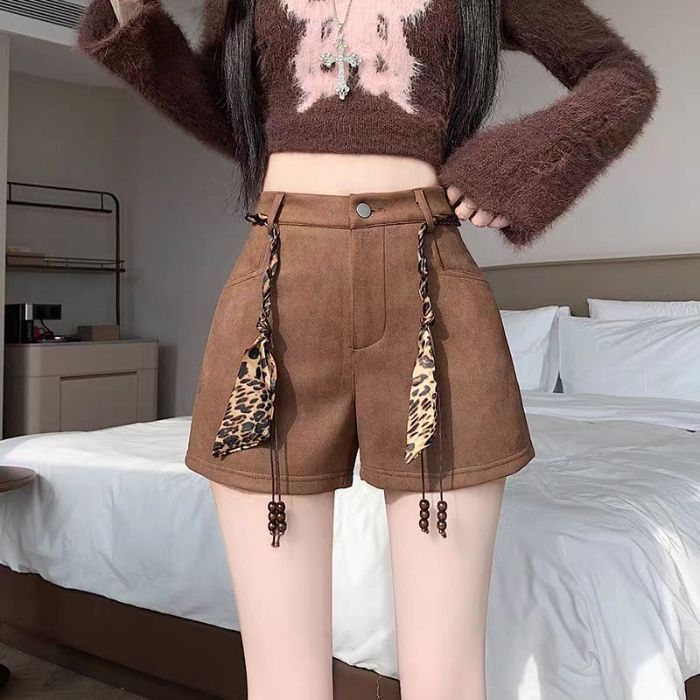 Къси панталони със замшево въздушно покритие за жени, висока талия, А‑образна линия, широки крачоли, полиестер 70–80%, зима 2025