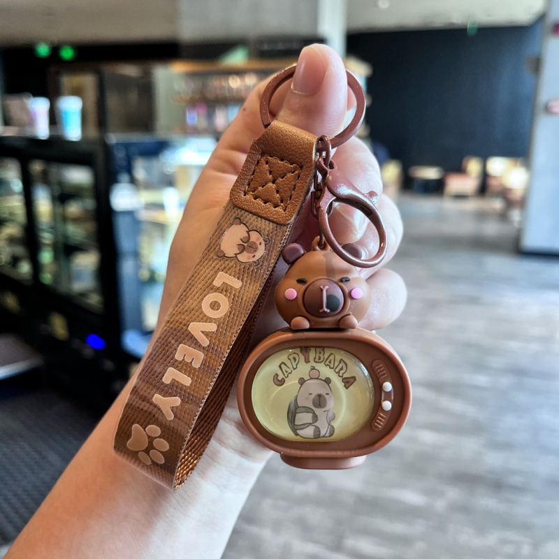 Kapibara Svijetleći Ključni Privjesak, Silikonski Privjesak s Karikaturom