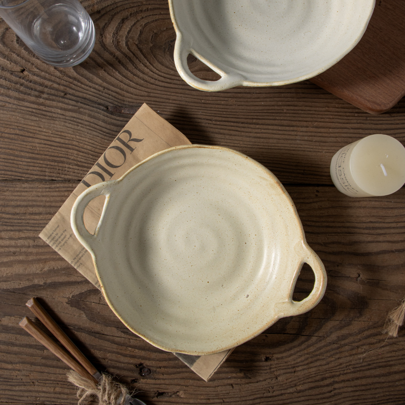 Porcelanski duboki tanjur s dva držačima uha, retro stil, nepravilnog oblika, siguran za mikrovalnu i perilicu posuđa