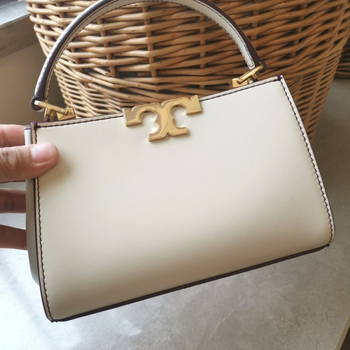 Geantă tote din piele naturală de bovine, cu curea de umăr - formă orizontală pătrată, închidere magnetică, buzunar interior cu fermoar, buzunar pentru telefon, buzunar pentru ID