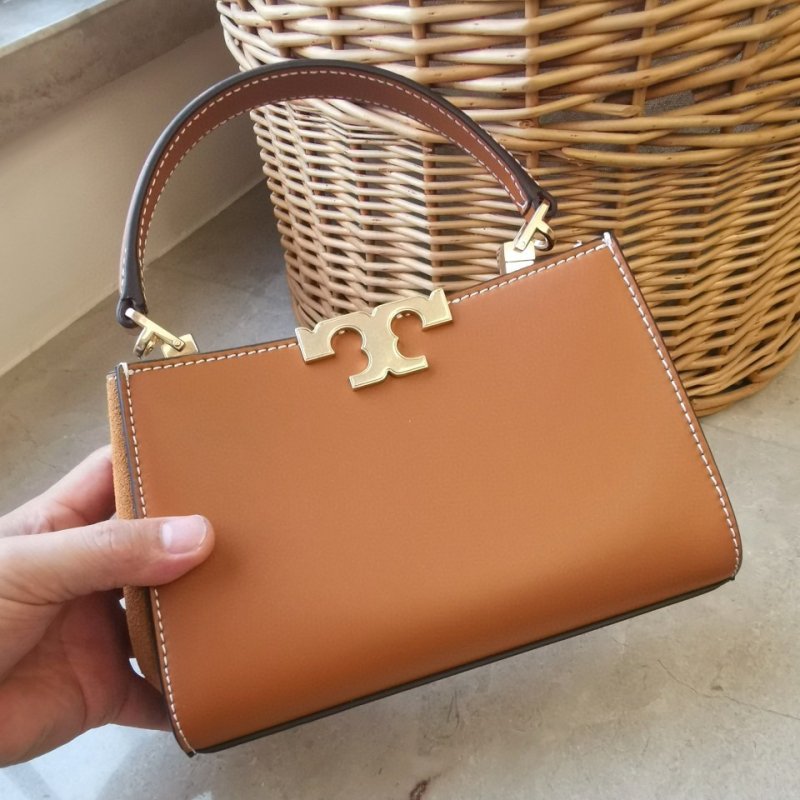 Geantă tote din piele naturală de bovine, cu curea de umăr - formă orizontală pătrată, închidere magnetică, buzunar interior cu fermoar, buzunar pentru telefon, buzunar pentru ID