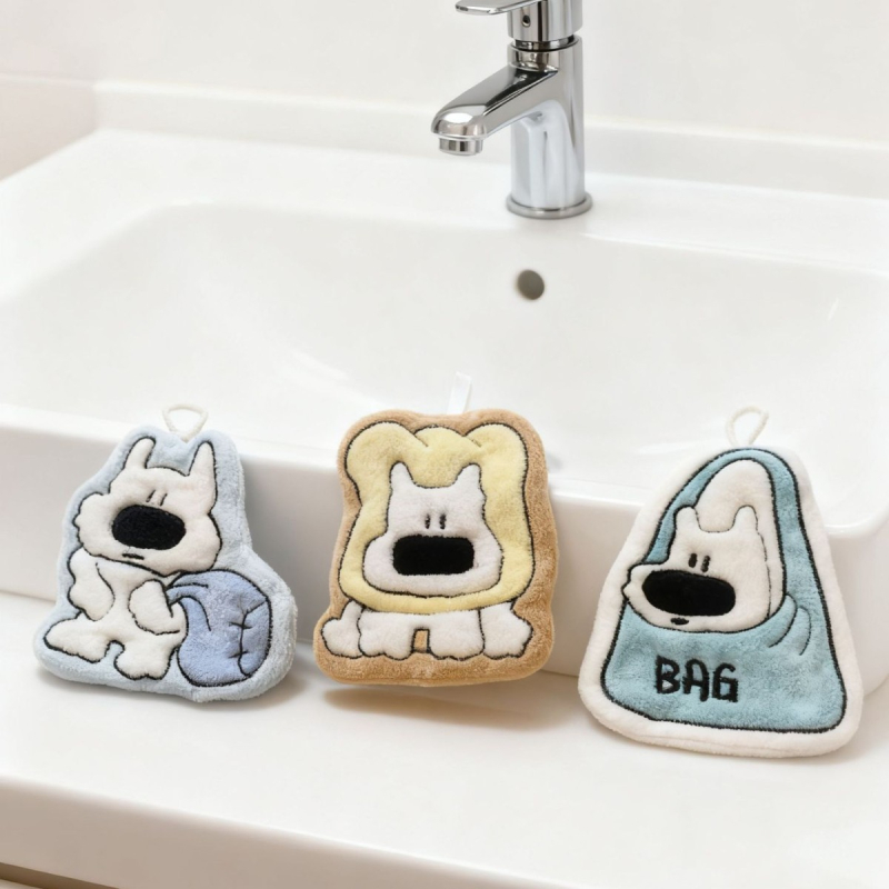 Rankšluostis rankoms su mielu šuniuko motyvu, koralinis flisas, sugeriantis ir sutirštintas, 150D, 30–50 g