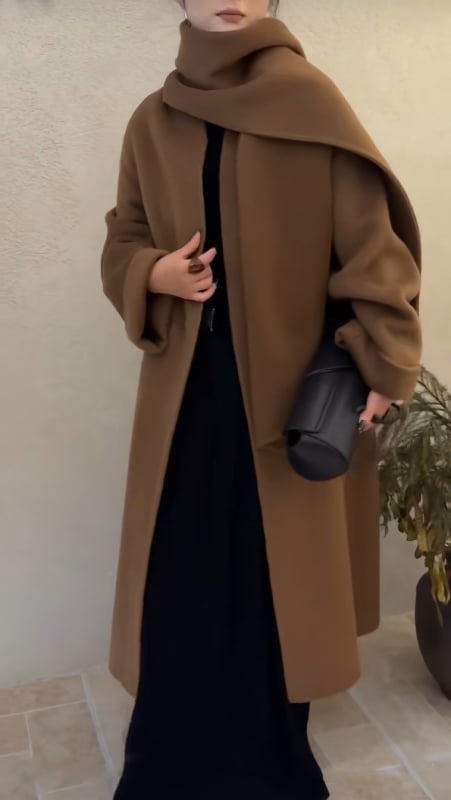 Palton de femei din lână cu guler-fular, croială lejeră, 70–80% lână, amestec poliester, mâneci lungi