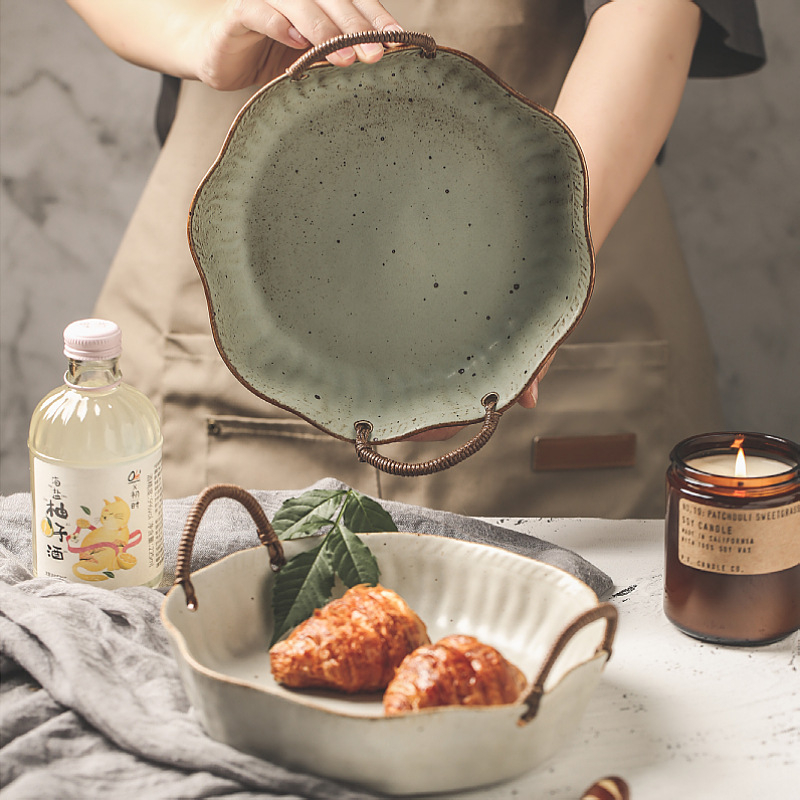 Keramički tanjur za posluživanje s držalom od konopine, nepravilnog oblika, jednobojna mat glazura, japanskog stila kreativno posuđe za stol, prilagodljivo