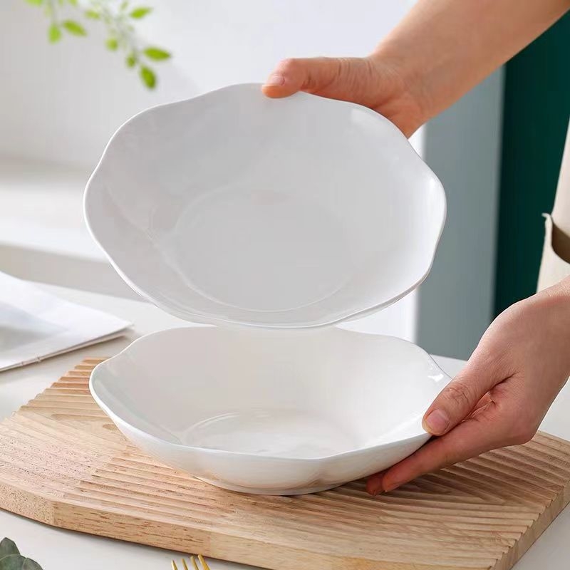 Keramički tanjur – čipkast oblik, jušni tanjur, mikrovalna kompatibilnost, jednofarban dizajn