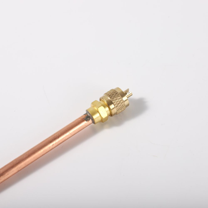 Valvă cu ac pentru duză fluorică, sudată, pentru aer condiționat și refrigerare, corp din cupru pur, rezistentă la presiune înaltă și temperaturi ridicate, etanșare fiabilă și sudură fără scurgeri, cuplaj intrare/ieșire gaze