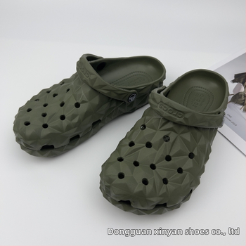 Vīriešu EVA sandales, elpojošas, ūdensizturīgas, neslīdīgas, injekcijas veidots zole, EVA augšējā daļa, 1–3 cm papēža augstums, Leisure Crocs stils