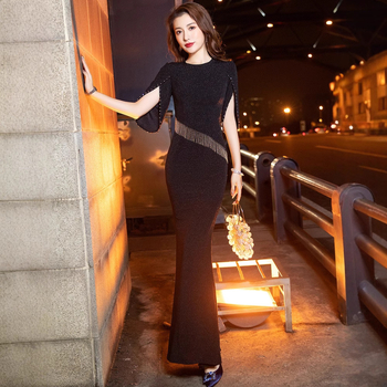 Rochie de seară cu siluetă de coadă de pește, talie înaltă, mâneci petale, lungă, poliester (70–80%)