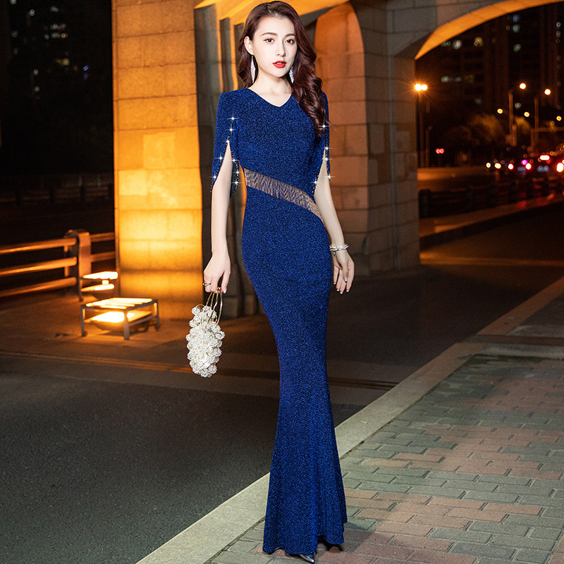 Rochie de seară cu siluetă de coadă de pește, talie înaltă, mâneci petale, lungă, poliester (70–80%)