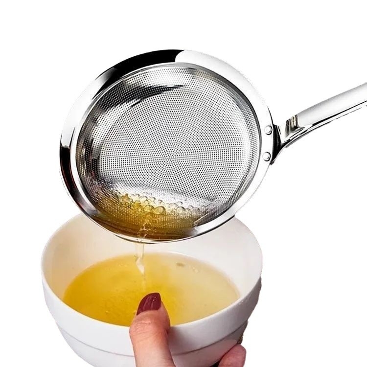 Ανοξείδωτο κουτάλι με λεπτό πλέγμα, ενιαίο σχεδιασμό, λαβή από σιλικόνη, ανθεκτικό σε υψηλές θερμοκρασίες