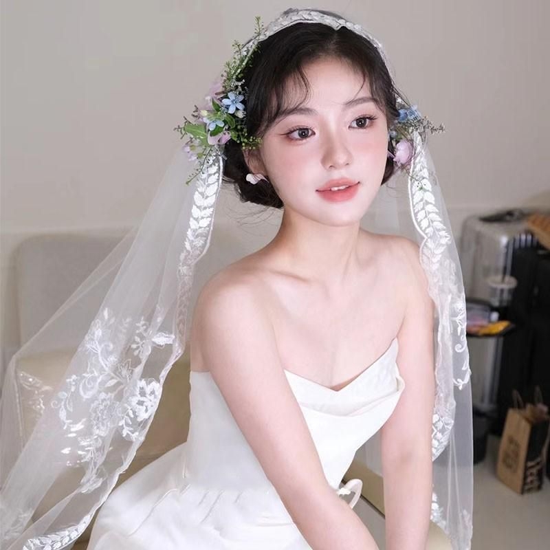 Unique erdő-stílusú csipkés fátyol koronával menyasszonyi ruhához, Nyár 2021, készleten