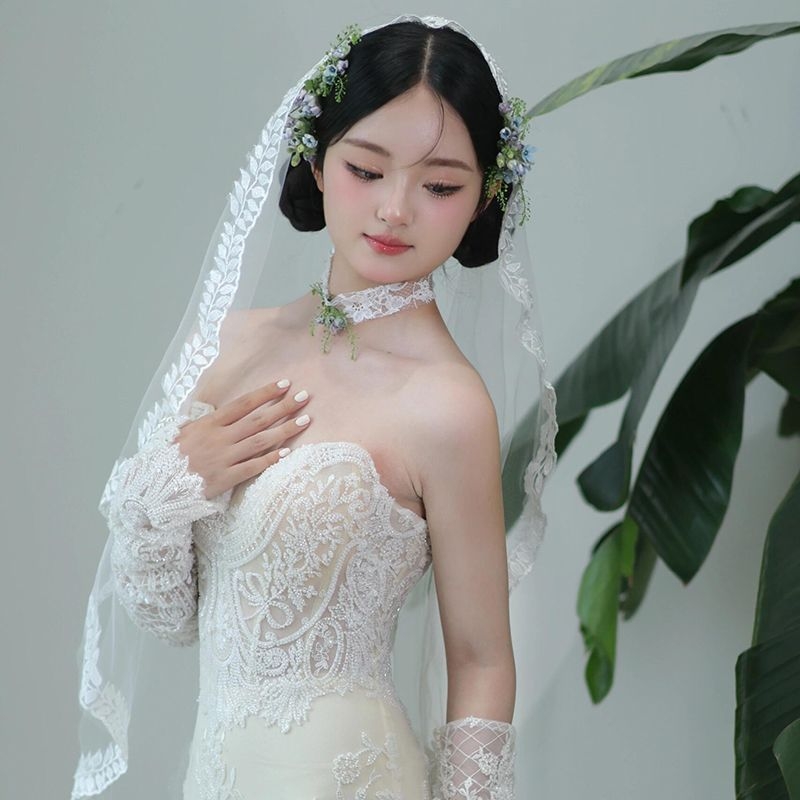 Unique erdő-stílusú csipkés fátyol koronával menyasszonyi ruhához, Nyár 2021, készleten