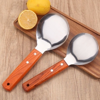 Ανοξείδωτο κουτάλι σερβιρίσματος ρυζιού με ξύλινη λαβή, παχύτερο και μεγαλύτερο, θερμοανθεκτικό, αντιέγκαυμα