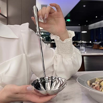 Κουτάλι σούπας από ανοξείδωτο ατσάλι 304 με παχύτερη λαβή σε σχήμα κολοκύθας, κατάλληλο για εστιατόρια και ξενοδοχεία, με φινίρισμα καθρέφτη