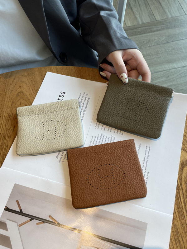 Muqu kožni novčanik za žene – gradski minimalistički stil, s jednim preklopom, bez podstavke