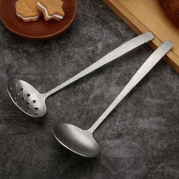 Κουτάλι σούπας με φίλτρο από ανοξείδωτο χάλυβα 304, χτυπητό μοτίβο, με εκτυπωμένο λογότυπο, προσαρμοστικό